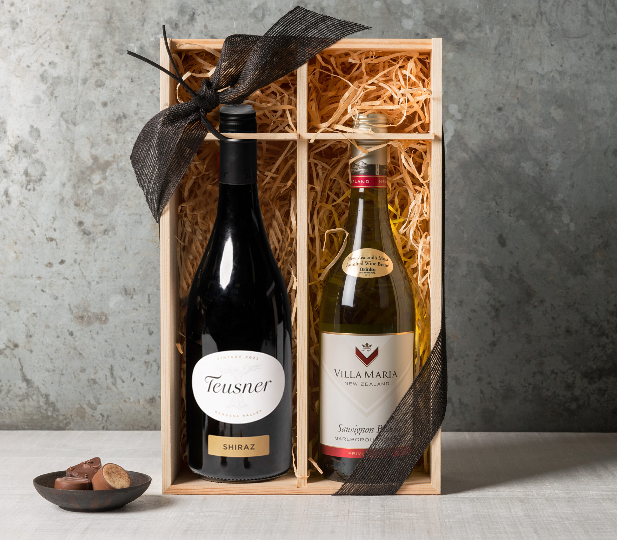 https://cart.gourmetbasket.com.au/wp-content/uploads/2015/08/Wine_Duo_in_Wooden_Case-scaled.jpg