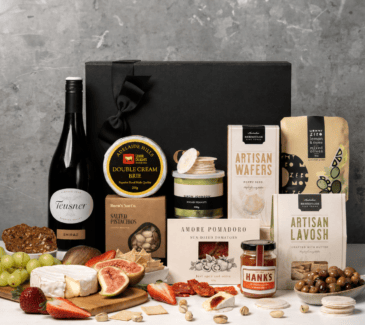 Prestige Brie Cheese and Wine Hamper